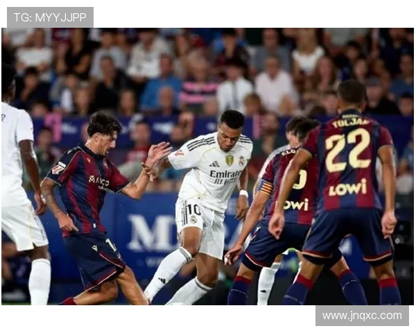 姆巴佩欧冠前两场狂轰五球仅次于梅西创下的历史佳绩 姆巴佩欧冠前两场狂轰五球仅次于梅西创下的历史佳绩